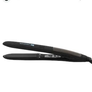 Brand new Bio ionic flat iron